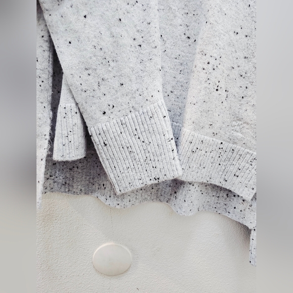 Calvin Klein Womans Sweater. - Picture 4 of 6